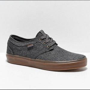 Skate shoes